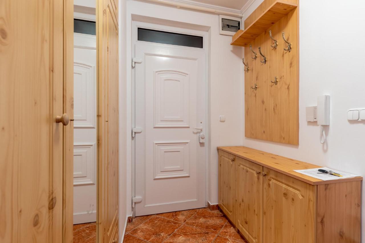 שיופוק Egyuett A Csalad II Apartman By Bltn מראה חיצוני תמונה