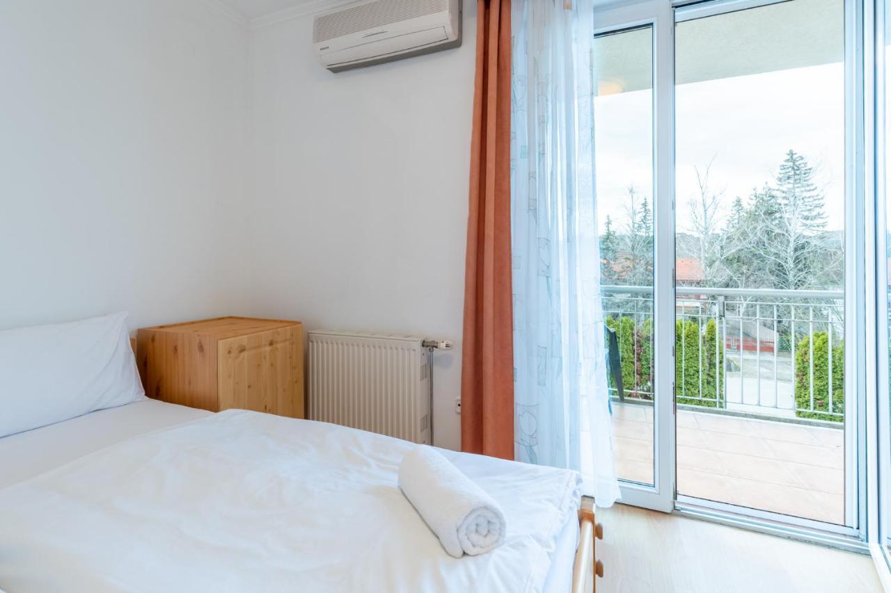 שיופוק Egyuett A Csalad II Apartman By Bltn מראה חיצוני תמונה