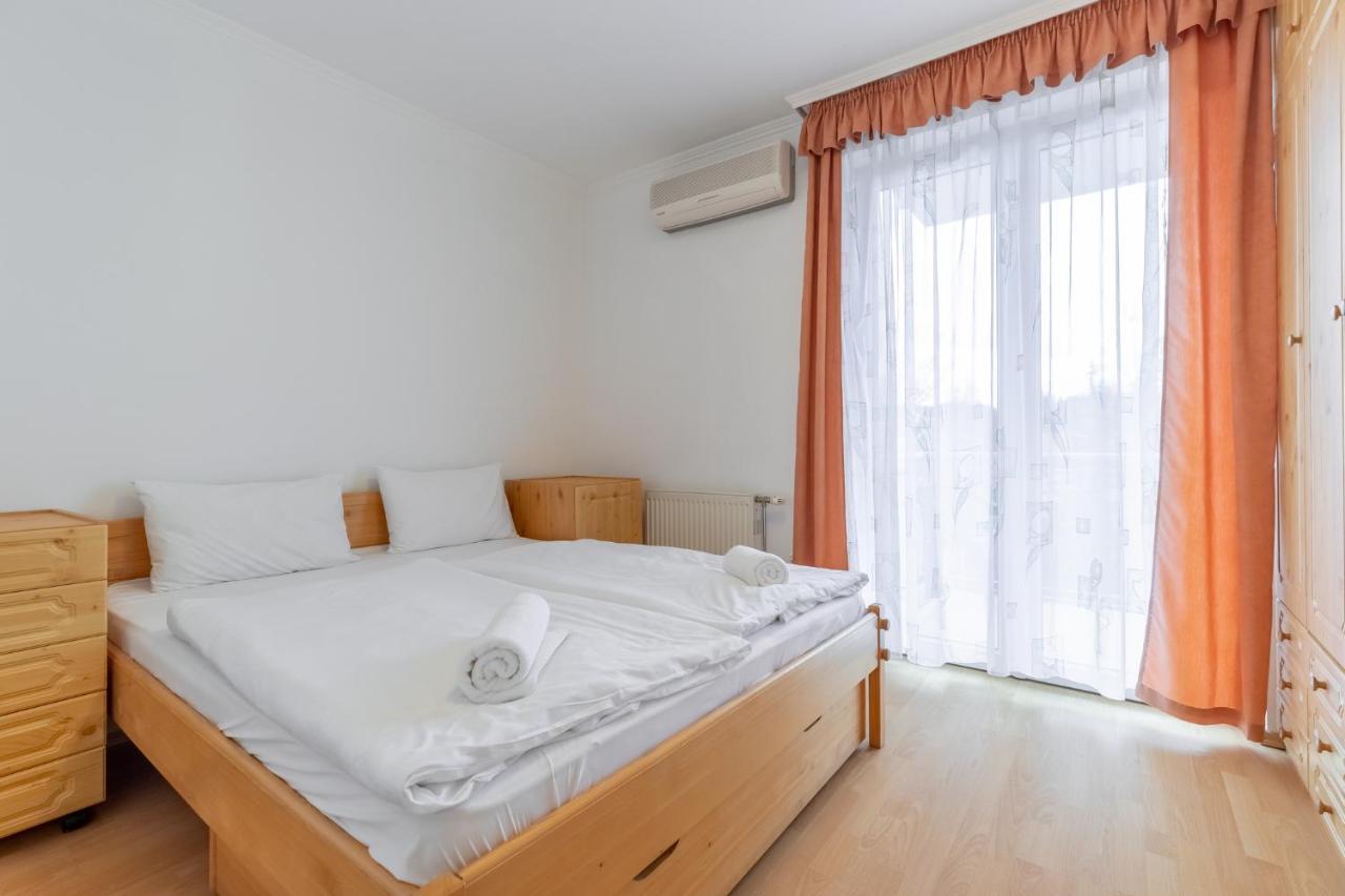 שיופוק Egyuett A Csalad II Apartman By Bltn מראה חיצוני תמונה